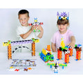 Incastro 500-piece colorful interlocking building blocks with pieces on table