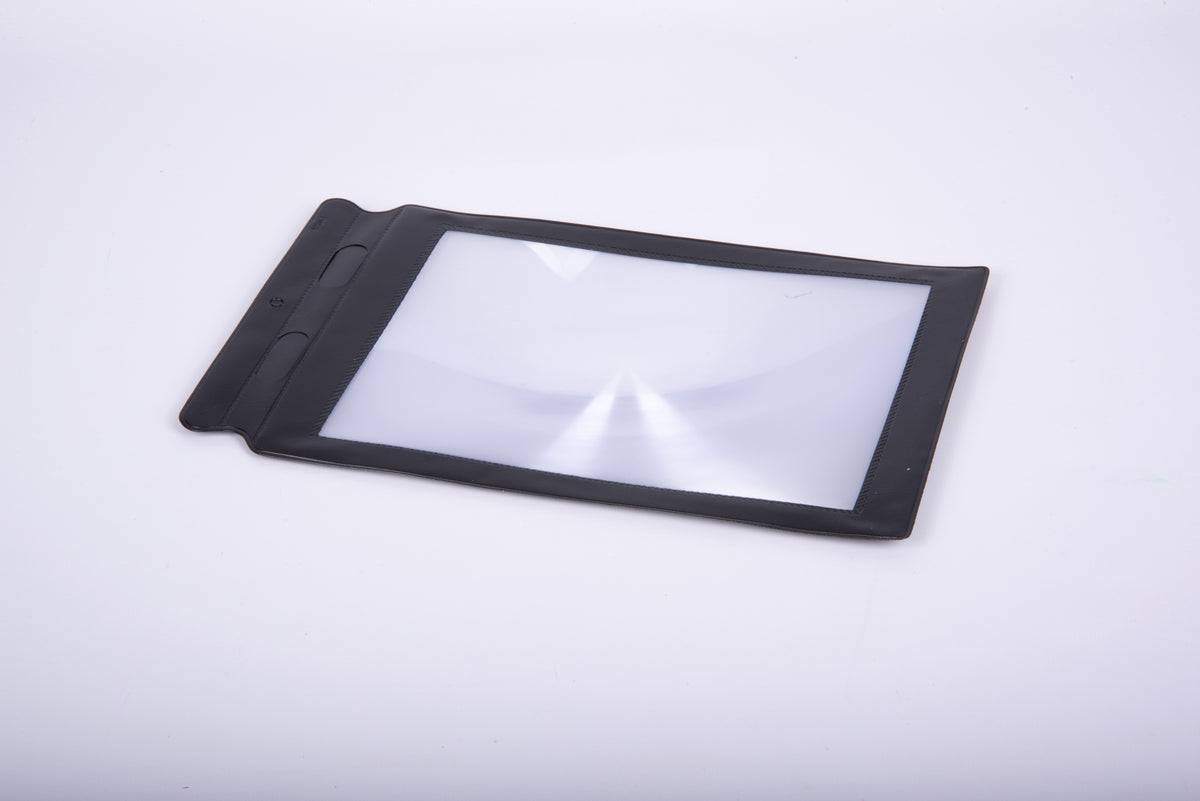 Black rectangular sheet magnifier with a handle and clear viewing panel
