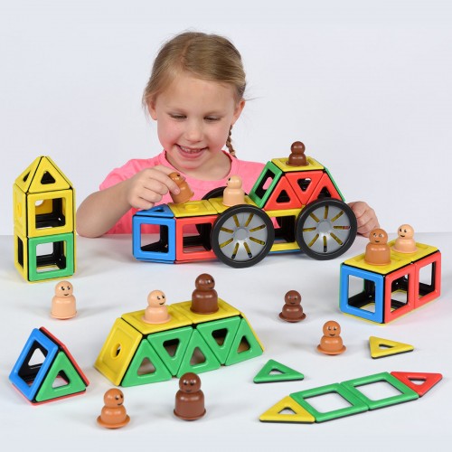 Colorful magnetic building driver set with vehicles, blocks, and geometric pieces