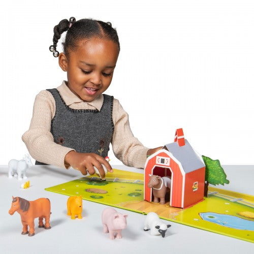 Mini magnetic farm animal set with barn house and animal figures for kids