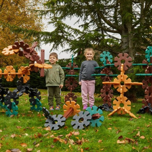 Large interlocking gear-shaped wooden blocks set, multicolor pieces for play