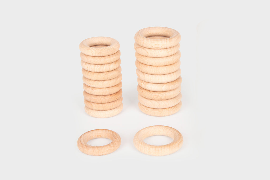 Natural wooden rings (48 mm), two stacks with two flat rings