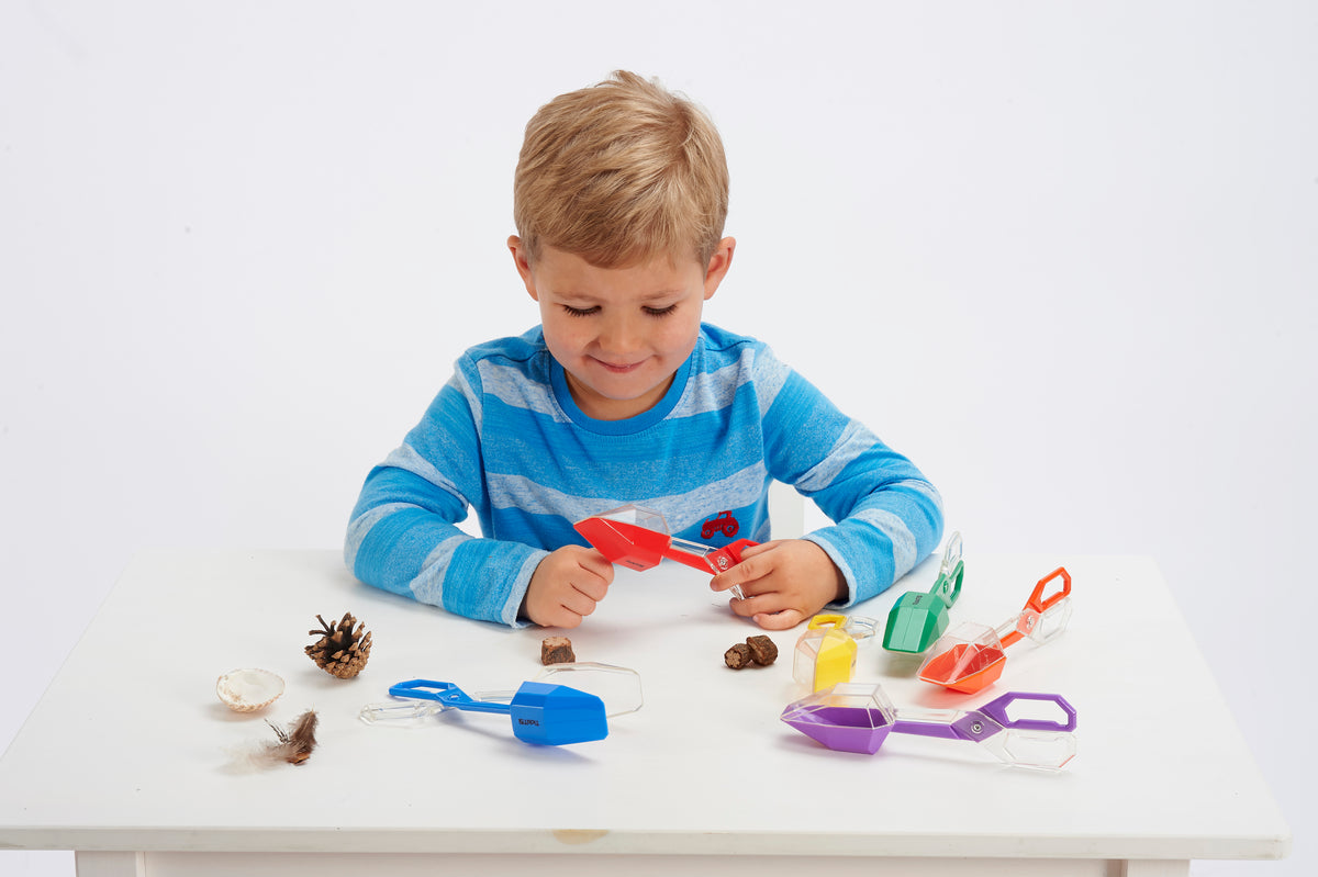 Colorful plastic tongs with scoop ends, multi-color set