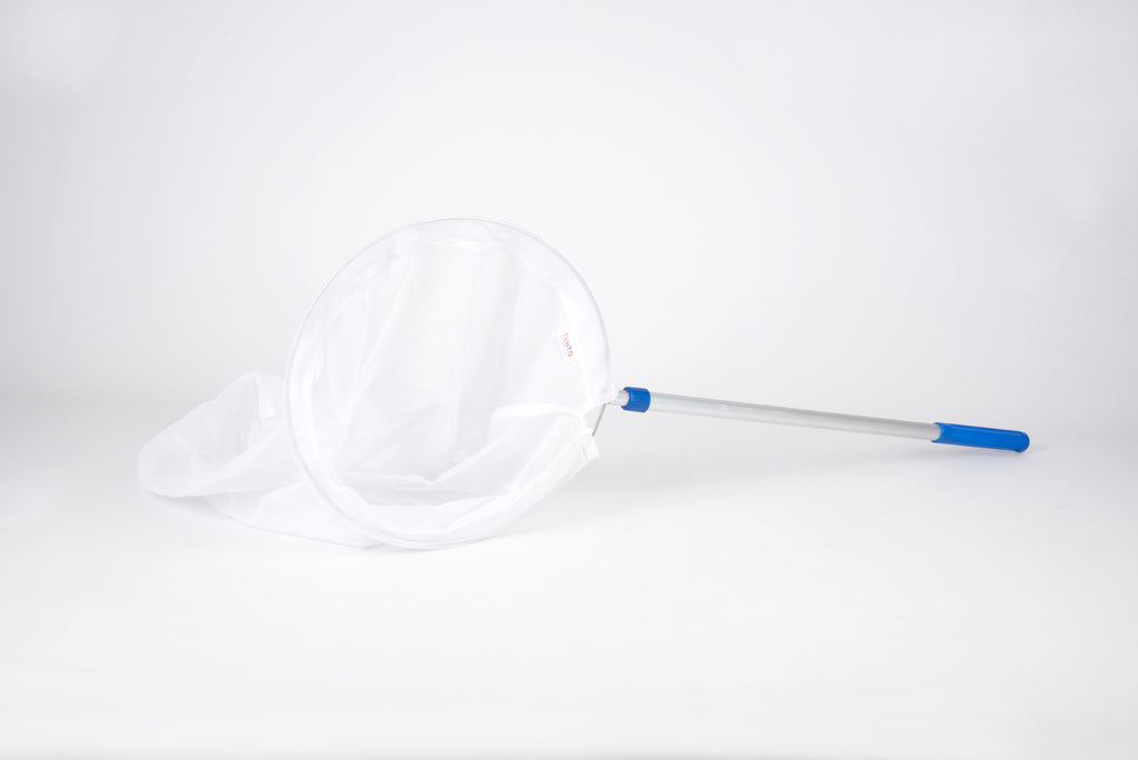 Telescopic sweep net with white mesh bag and long silver handle, blue hand grip