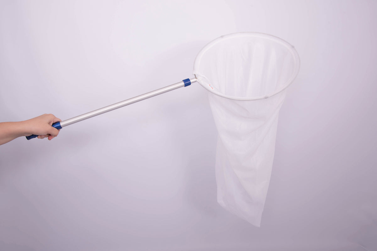 Telescopic sweep net with white mesh bag attached to silver telescopic pole and blue parts