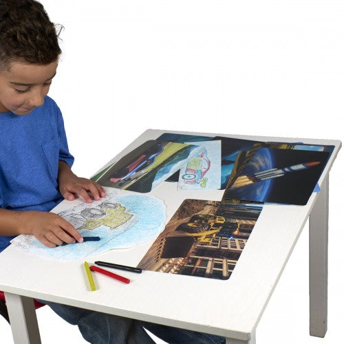 Vehicle rubbing plates activity board with built-in image templates for rubbing