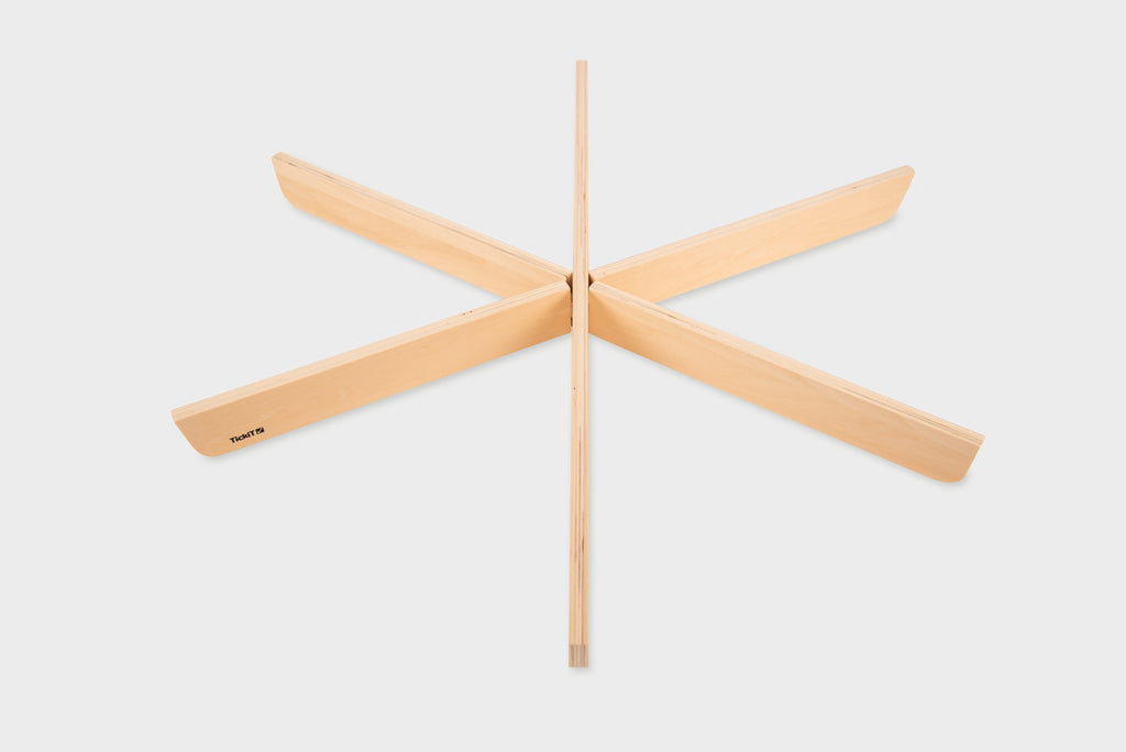 Light wood X-shaped wooden dividers for play trays