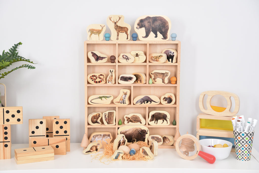 Wooden 14-slot sorting tray with divided compartments and animal figures